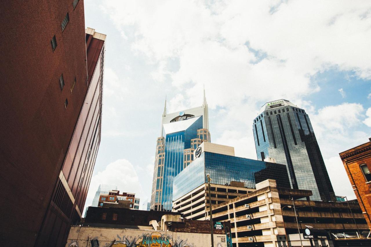 Loews Nashville Hotel At Vanderbilt Plaza Exterior photo